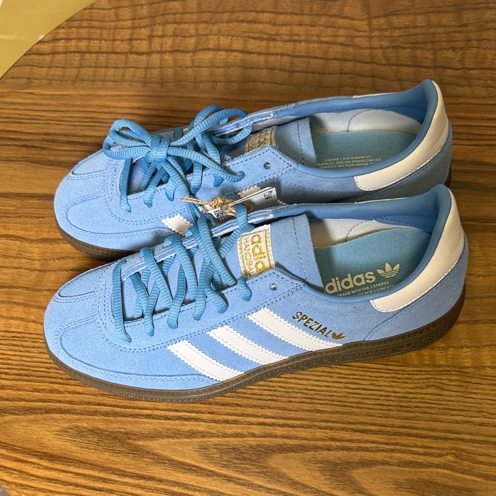 adidas Handball Spezial light blue suede sneakers with white stripes - Picture 3 of 6